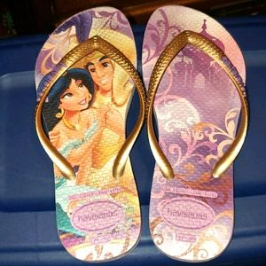 3/$25 Disney Havaianas 13C/1Y